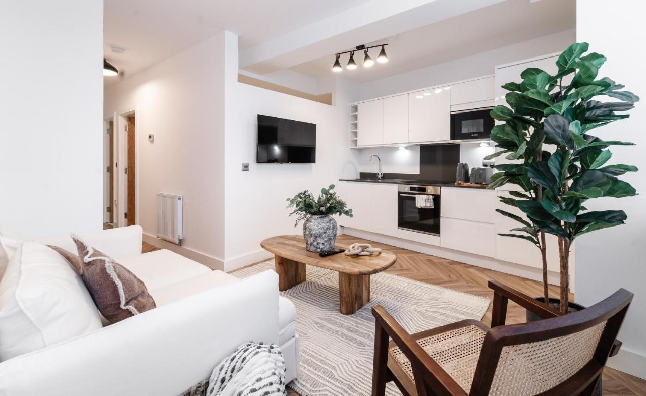 Royal House Stylish Apartments - Chester Dış mekan fotoğraf