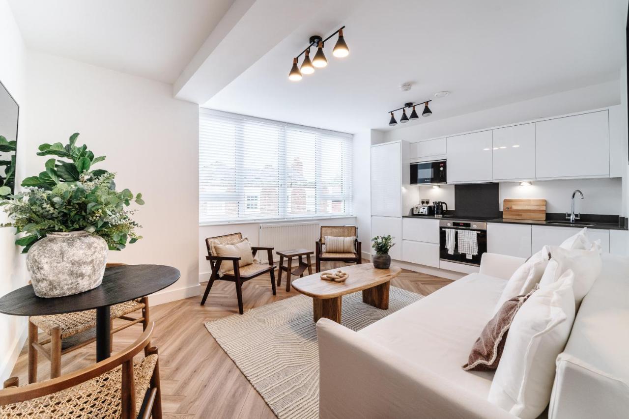 Royal House Stylish Apartments - Chester Dış mekan fotoğraf